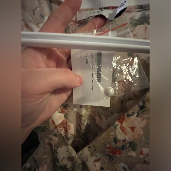 Lush “fall floral” long sleeve maxi dress - Picture 3 of 4